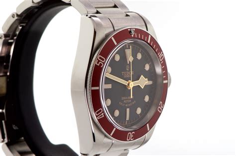 tudor black bay 42mm